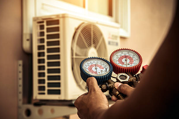 Professional Hvac technician working in New Milford, NJ